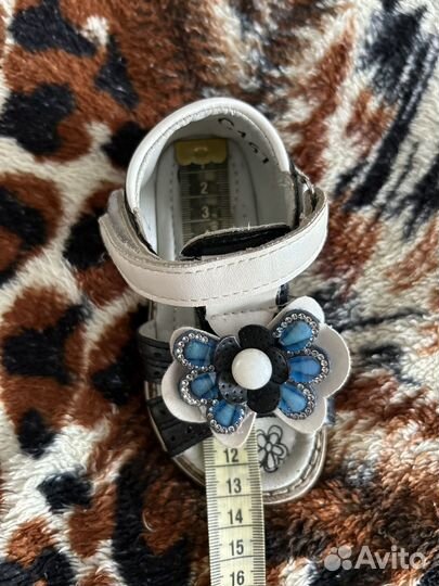 Сандалии для девочки