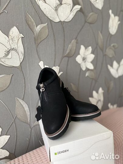 Ботинки женские 39 размер