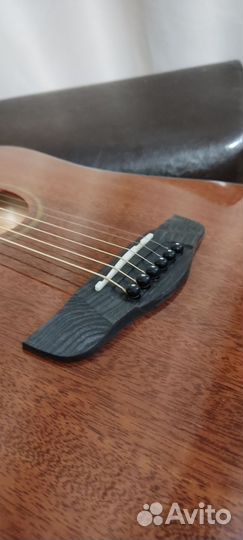 Акустическая гитара