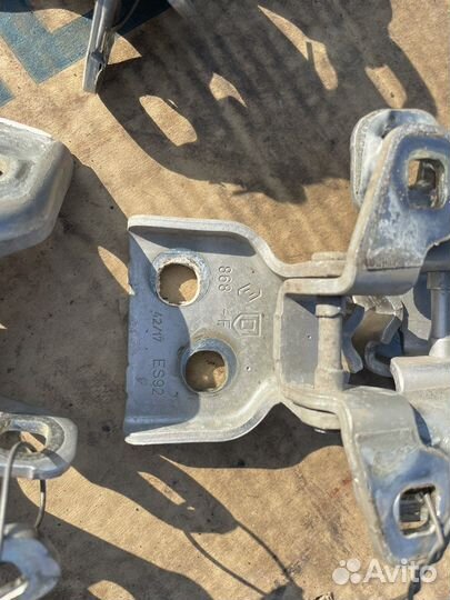 Петля двери x-ray