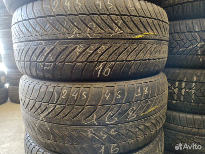 Goodyear UltraGrip 8 Performance 245/45 R18