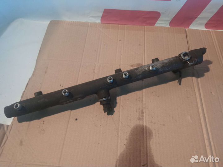 Топливная рампа D4EA Hyundai Santa Fe classic