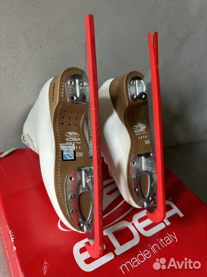 Фигурные коньки edea motivo230