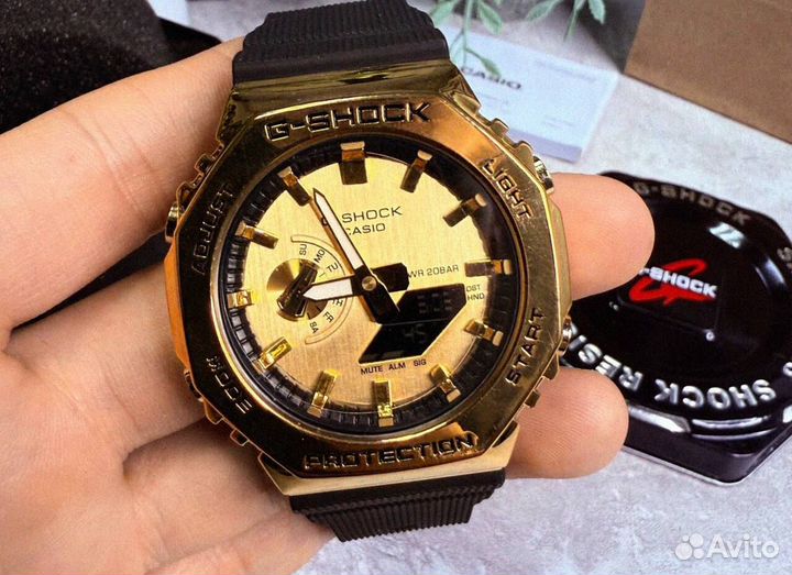 Часы Casio G-Shock GM-2100