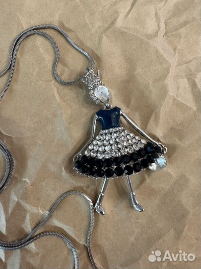 Украшение на шею - девочка