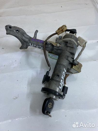 Замок зажигания в сборе Toyota Celsior UCF21