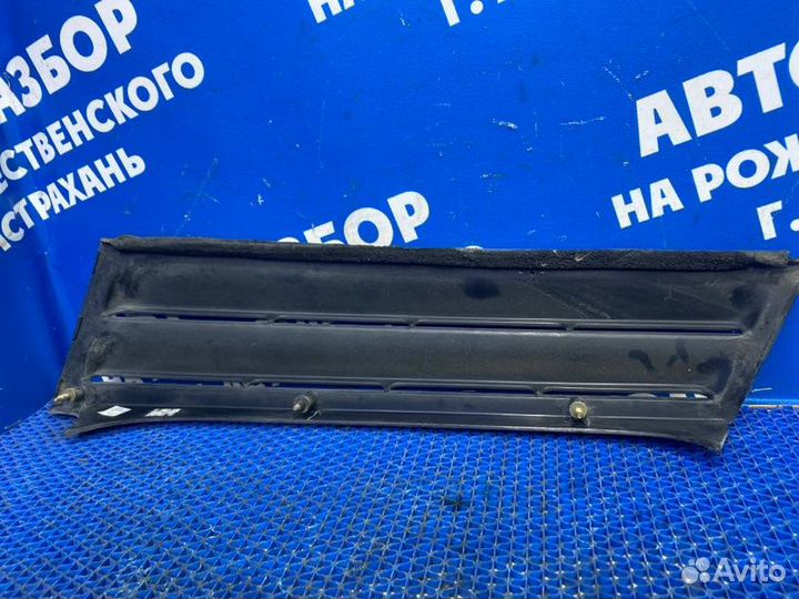 Накладка на крыло Jeep Grand Cherokee 1995