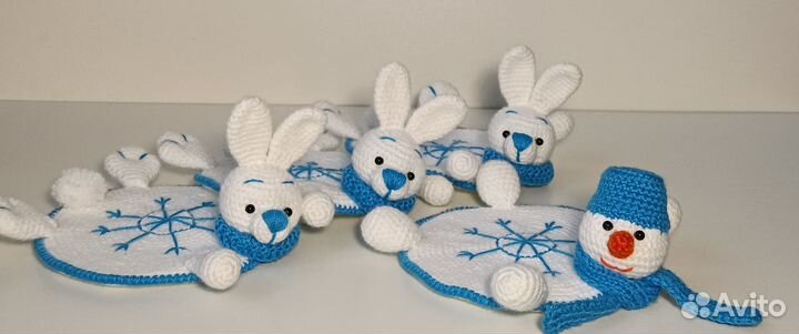 Декоративные подставки под бутылку шампанского