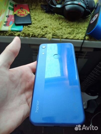 Телефон Huawei