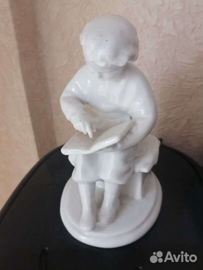 Статуэтка фарфоровая,лфз,ссср