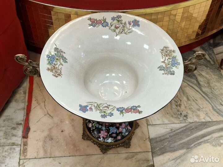 Ваза фарфор в бронзе