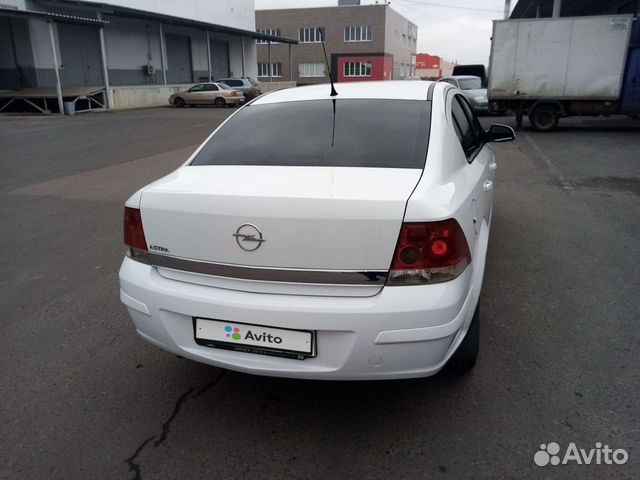 Opel Astra 1.8 МТ, 2011, 166 000 км