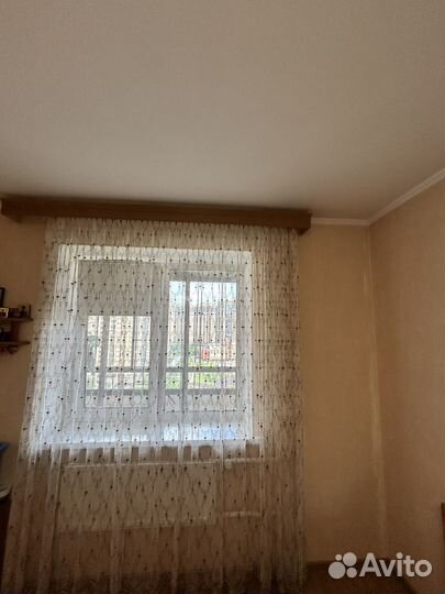 Карниз с тюлем