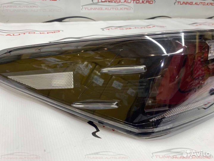 Фонари задние стопы Toyota Camry 70 Lexus St I3493