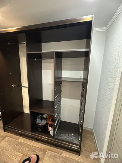 Шкаф купе с зеркалом
