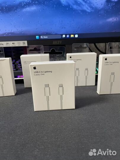 Комплект Сетевой адаптер apple 20w + lighting