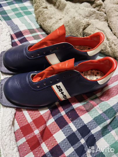 Ботинки лыжные состояние новое