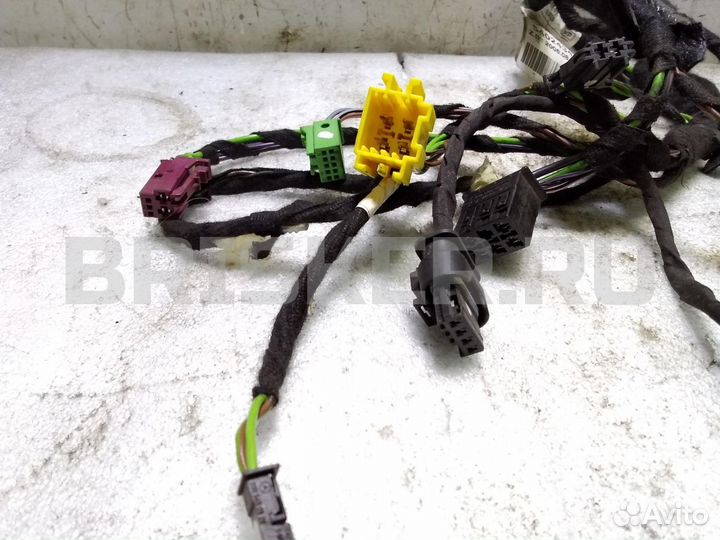 Проводка двери прав Мерседес-Бенц C W204