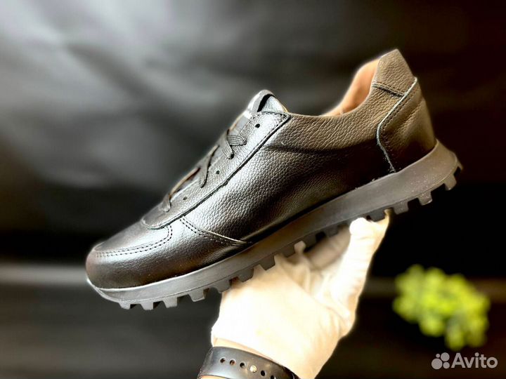 Кроссовки Calvin Klein эргономичные