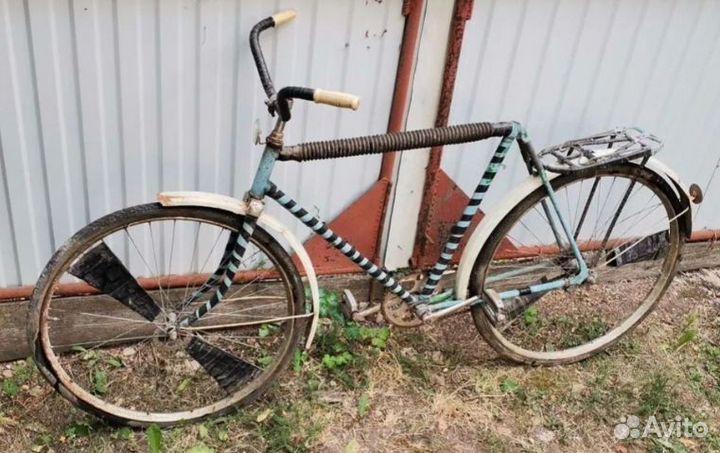 Запчасти. Колесо заднее от велосипеда Урал рама