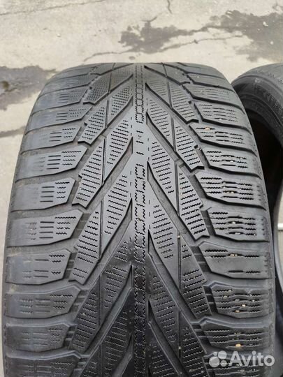Nokian Tyres Hakkapeliitta R2 SUV 295/40 R21 111R