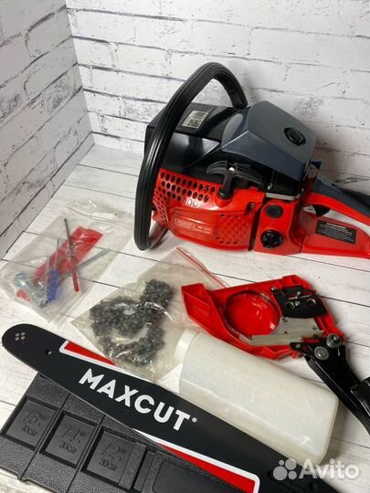 Пила цепная бензиновая maxcut MC 242 (red)