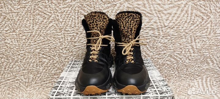 Кроссовки женские Premiata 40 р