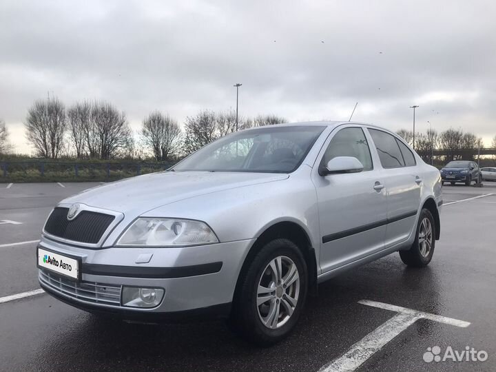 Skoda Octavia 1.6 МТ, 2008, 281 000 км