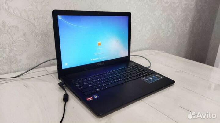 Ноутбук asus