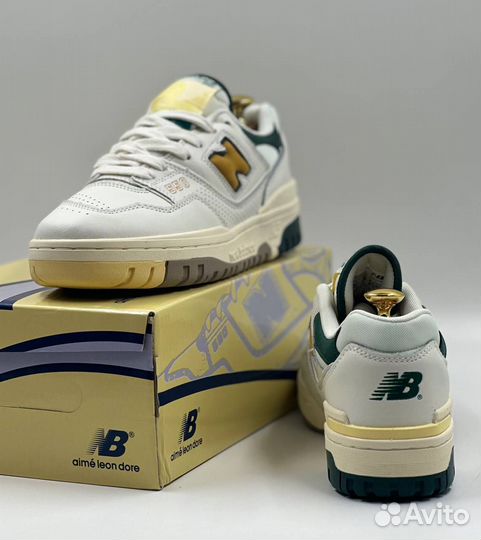 Кроссовки женские New Balance 550 люкс