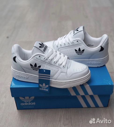 Кроссовки adidas