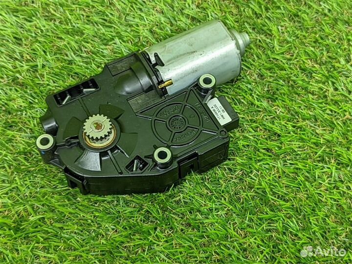 Моторчик люка задний Bmw 5-Series F10 N52B30A 2011