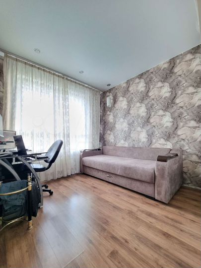 2-к. квартира, 61 м², 2/17 эт.