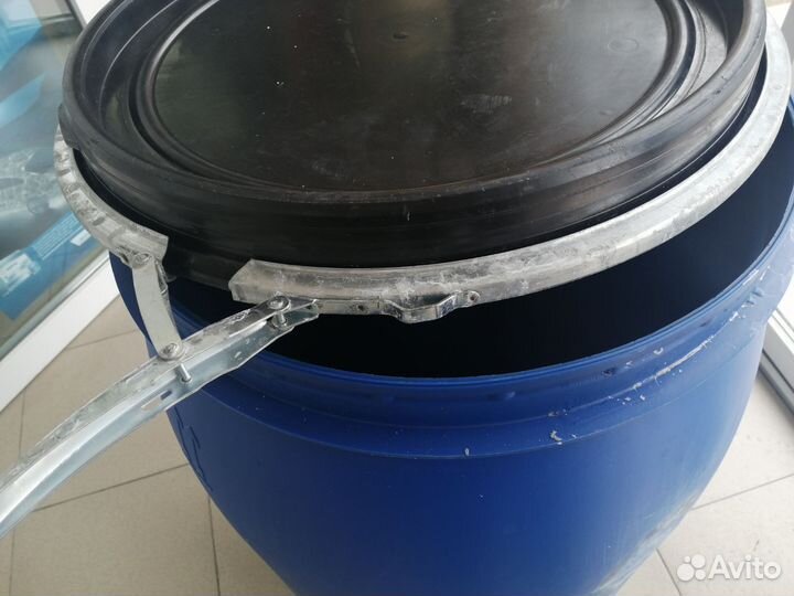 Бочка пластиковая бу 227