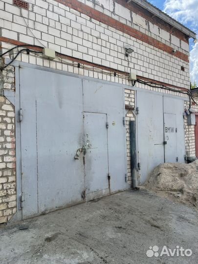 Ворота гаражные металлические бу 2 штуки