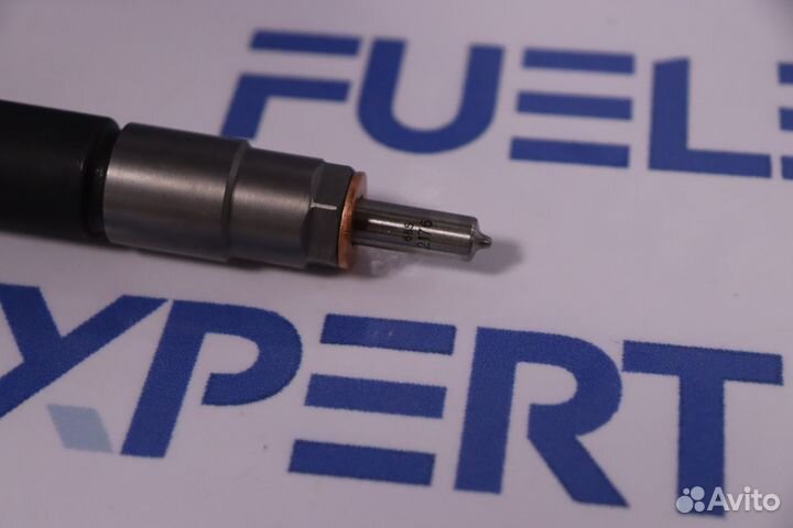 Форсунка топливная 0445110616
