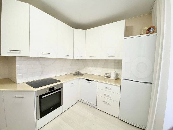 2-к. квартира, 65 м², 12/14 эт.