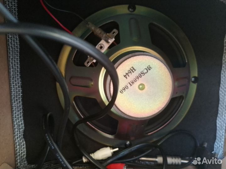 Гитарный комбоусилитель