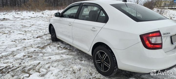 Skoda Rapid 1.6 МТ, 2019, 245 000 км