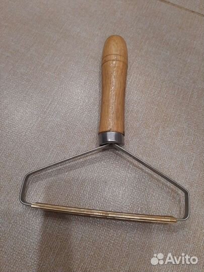 Щетка для шерсти