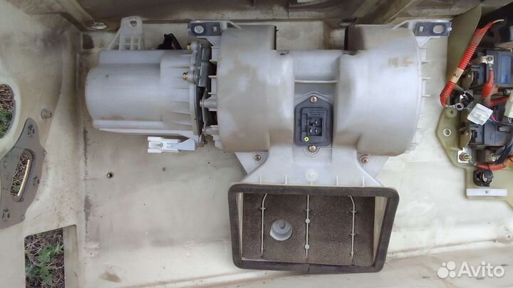 Эбу ввб Тойота Приус 10