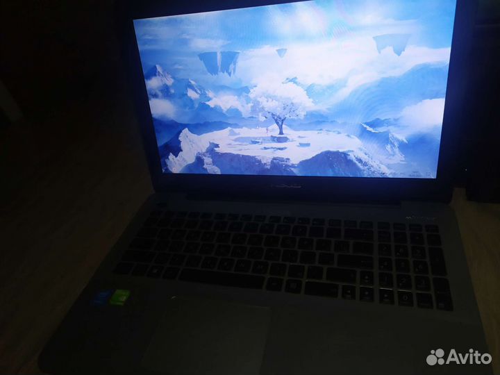 Ноутбук asus