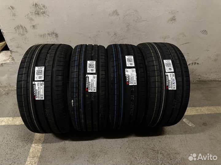 Yokohama Advan Sport V107D 285/45 R22 и 325/40 R22 114Y