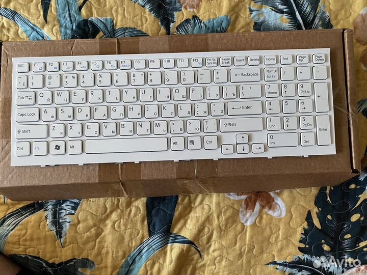 Клавиатура для ноутбука sony vaio vpc-eh белая