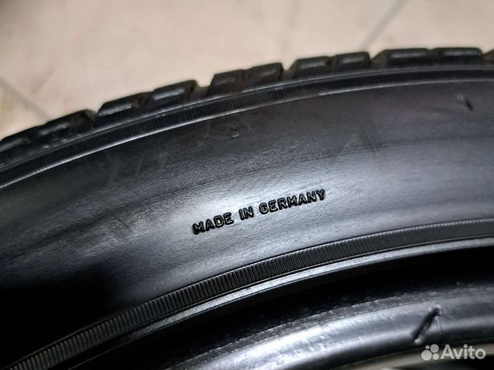 Pirelli P Zero Rosso 245/40 R17 91W