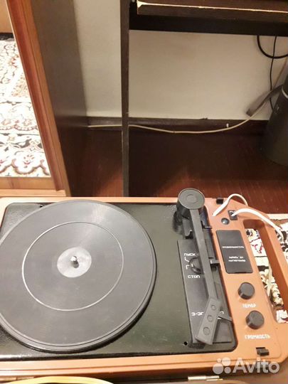 Проигрыватель винила