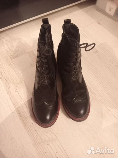 Высокие стильные ботинки оксфорды