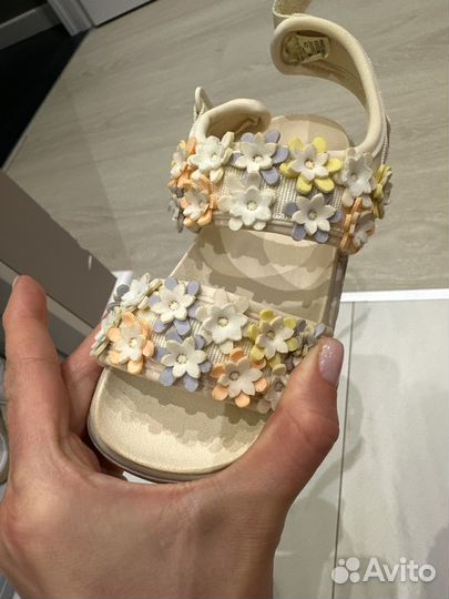 Сандали для девочки zara 24