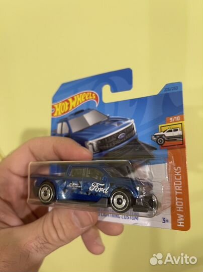 Hot wheels Ford F-150 Lighning Custom