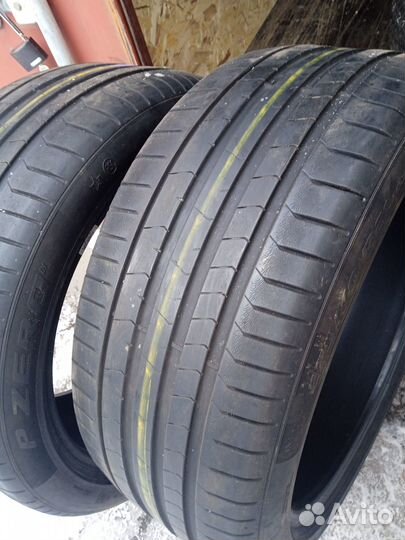 Pirelli P Zero PZ4 275/40 R21